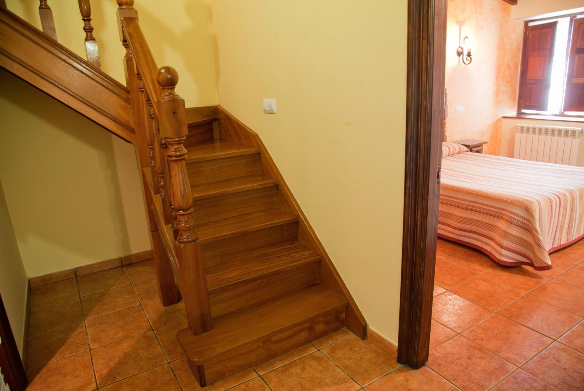 Apartamentos La Roblera Orena Kültér fotó